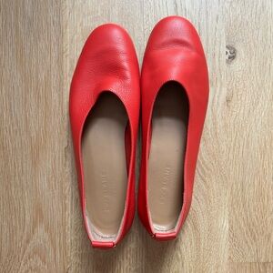 Everlane Coral-Red Leather Slip-On Ballet Flats in very good condition.